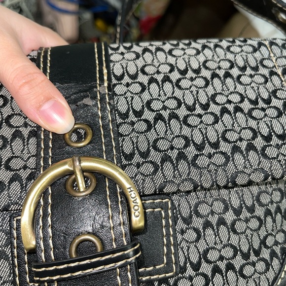 Sold!!! Coach Black and Gray Signature Shoulder Bag - Picture 5 of 8